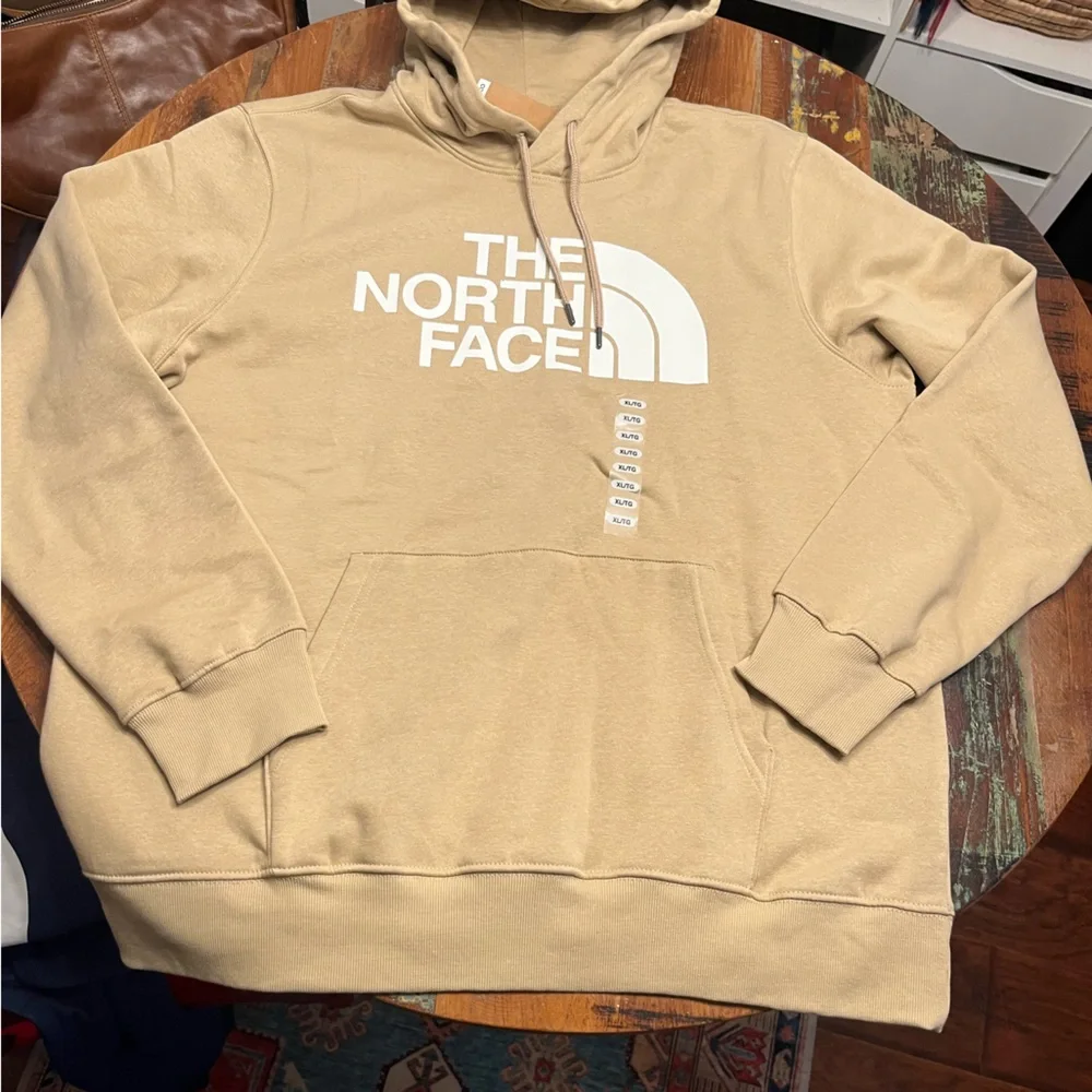 NWT North Face Men’s Half Dome Hoodie